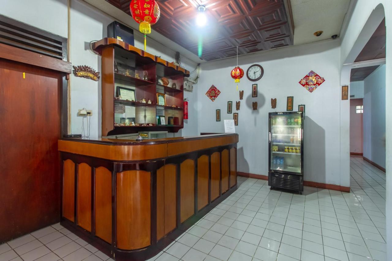 Reddoorz At Jalan Babepalar Rike Manado Hotel Exterior photo