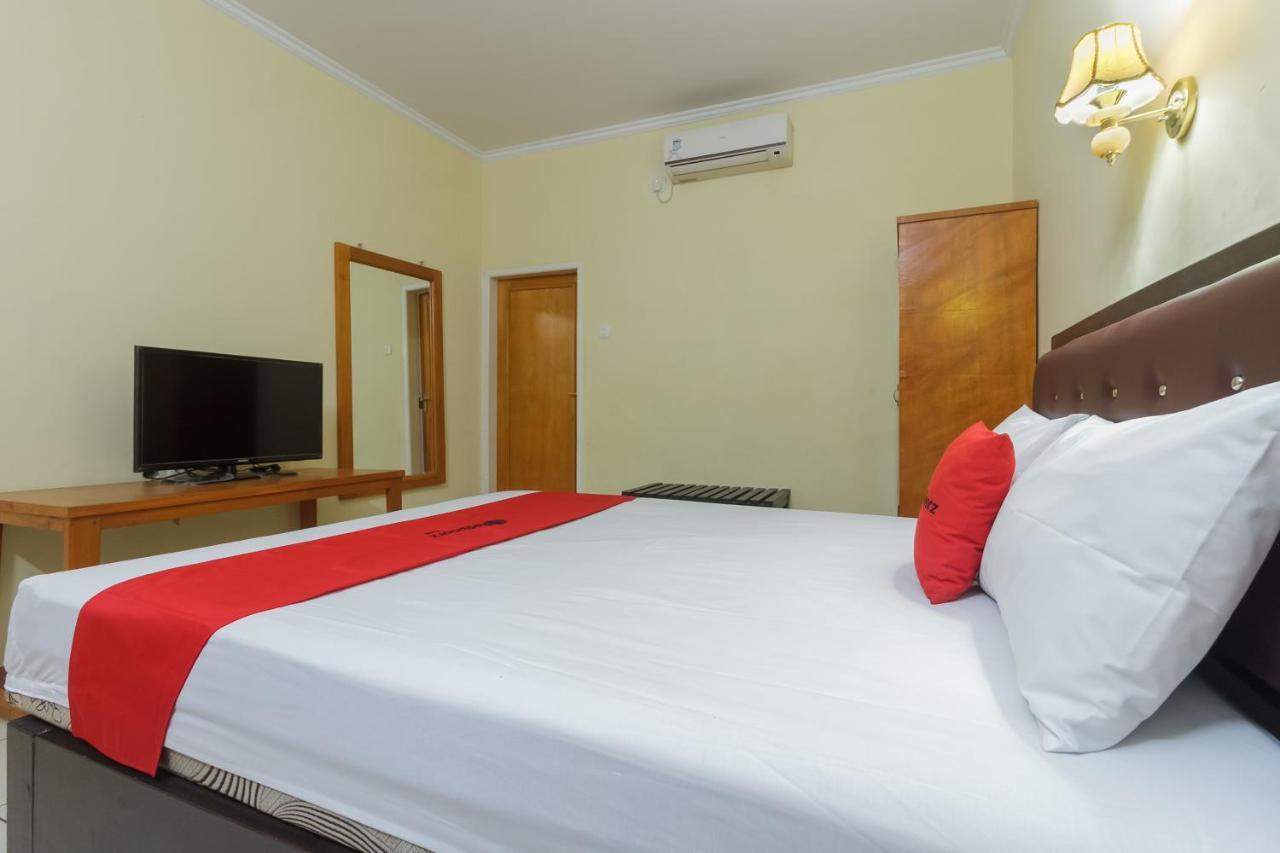 Reddoorz At Jalan Babepalar Rike Manado Hotel Exterior photo