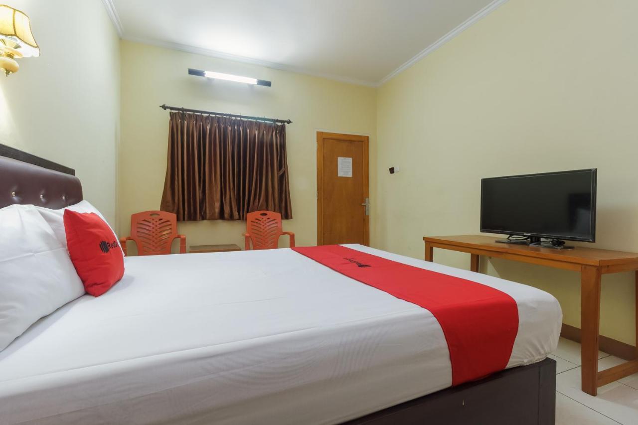 Reddoorz At Jalan Babepalar Rike Manado Hotel Exterior photo